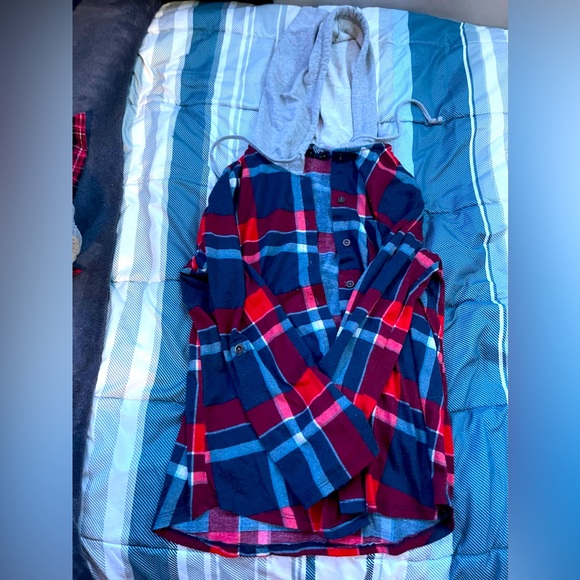 Rue21 Tops - Hooded flannel